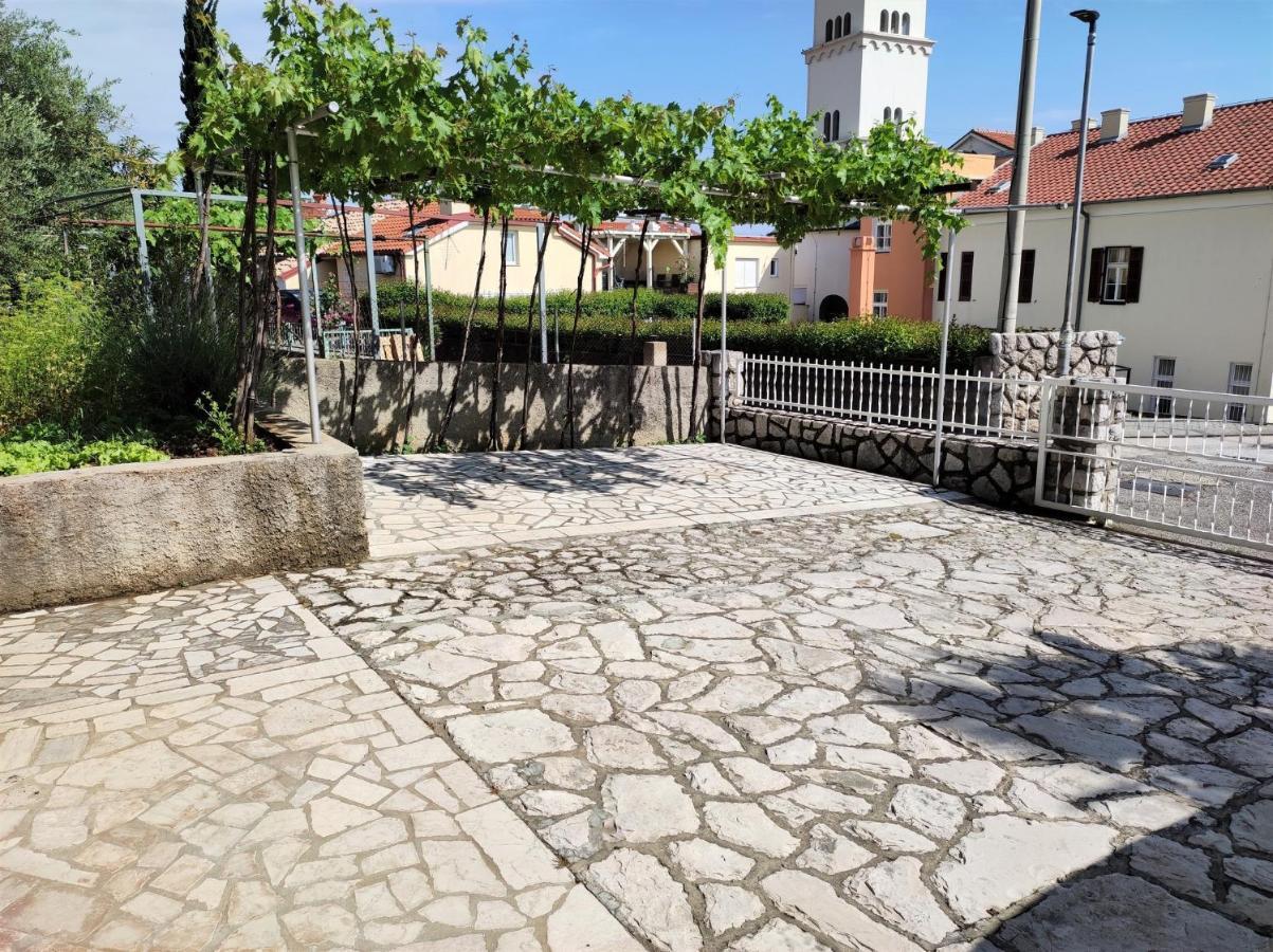 Appartamento Vladimir 4+1 Crikvenica Esterno foto